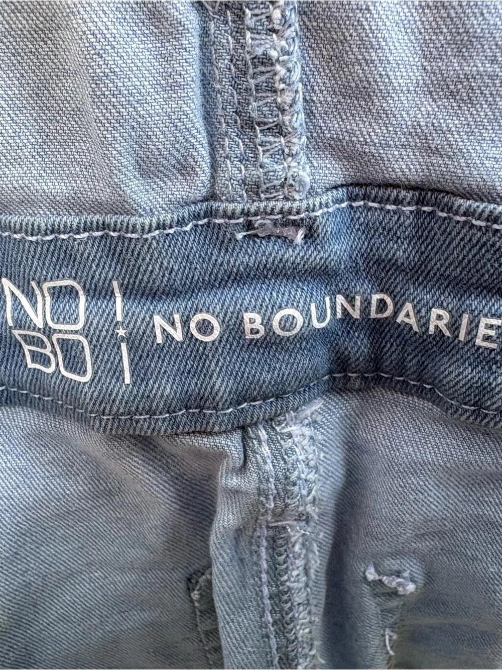 No Boundaries light blue
